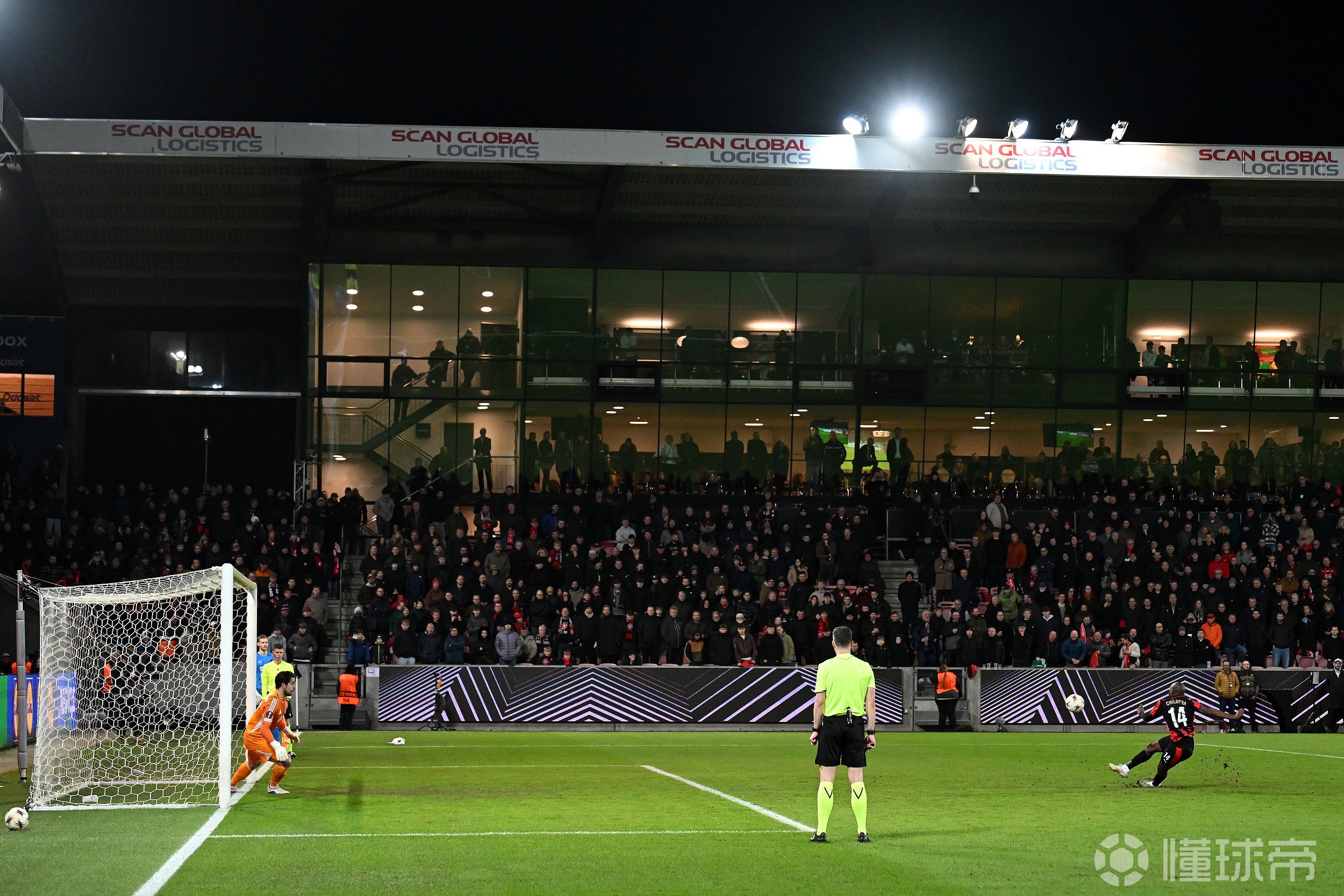 转发接事业运！奥尔特加未扑出任何点球仍在点球大战3-0胜出