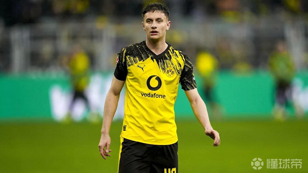 图片报：多特即将和18岁后卫雷贾尼续约3至4年