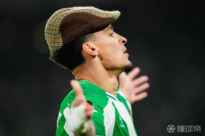 安东尼：世界杯名单还没最终确定，我会继续拼争取参加世界杯