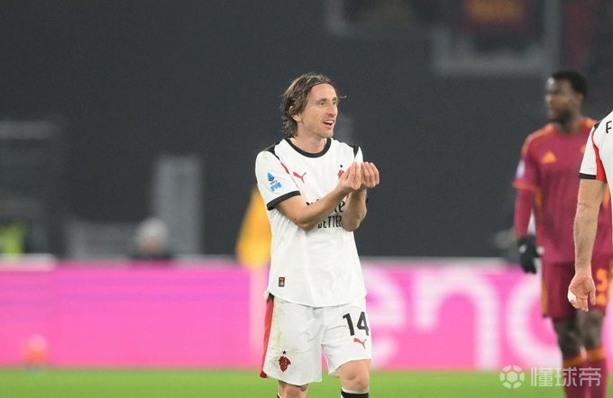 斯基拉：米兰视莫德里奇为关键球员，正努力说服他留队