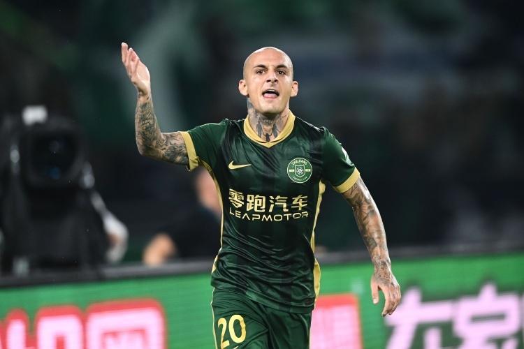 一战独造4球！米特里策助攻双响，领跑中超助攻榜，19场造19球