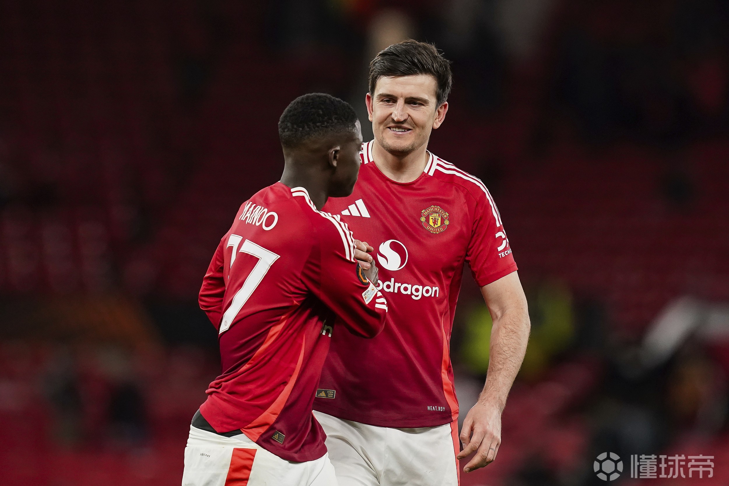DO：曼联将和梅努涨薪续约4年，和马奎尔续约1+1年