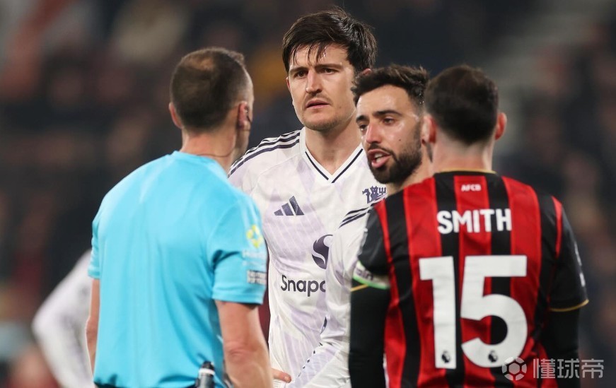 裁判疑似判罚尺度不统一 ， 费迪南德：VAR2-2曼联罢了