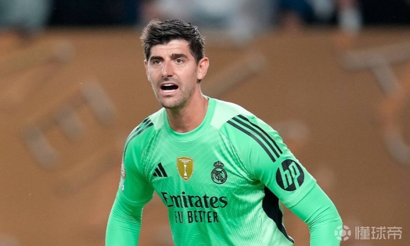 马卡：库尔图瓦对曼城赛前热身时已感觉不适，但还是踢了半场