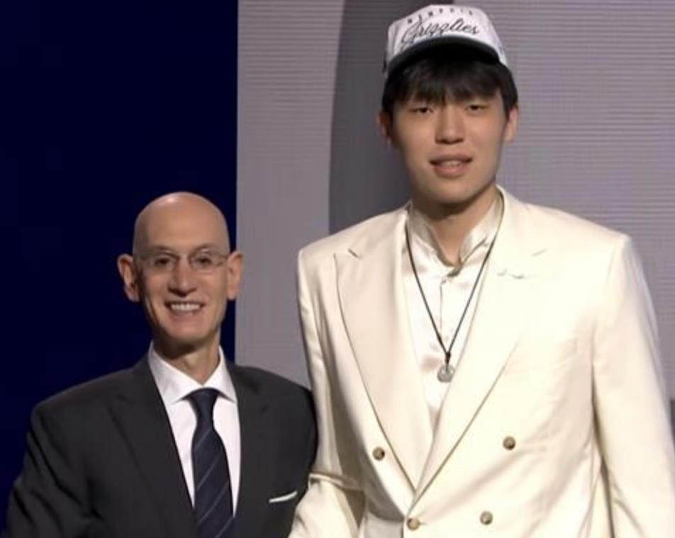 Shams谈震惊的选秀时刻：开拓者选杨瀚森，太阳选卡梅隆-约翰逊