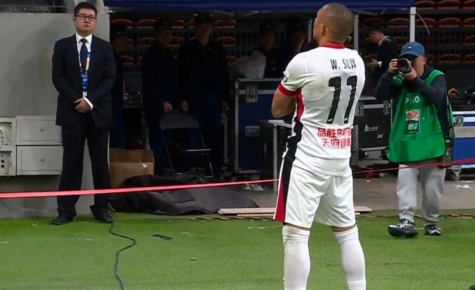 超级世界波！韦林顿远射破门，复刻姆巴佩庆祝，韦世豪传射