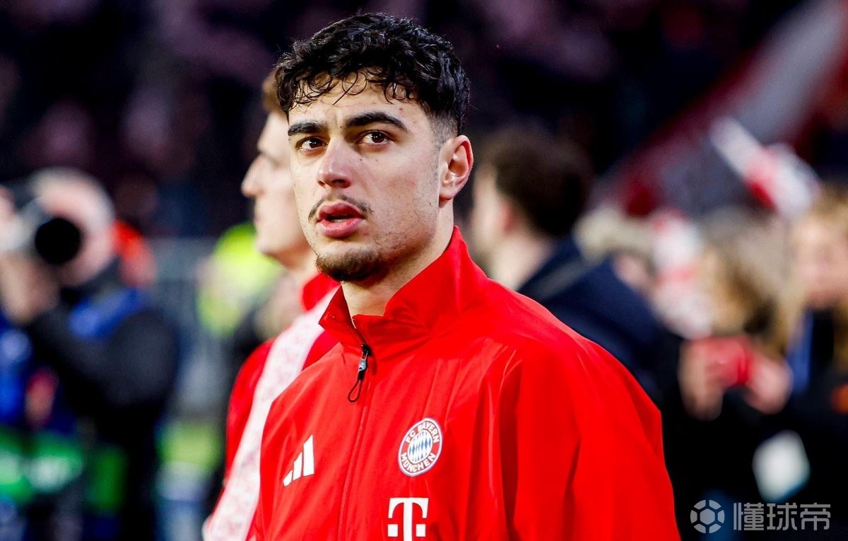 拜仁官方：帕夫洛维奇因髋部问题缺席球队今日比赛