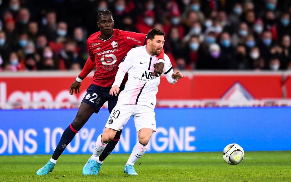 阿马杜-奥纳纳：为换梅西球衣练了三周西语，这衣服至今没洗