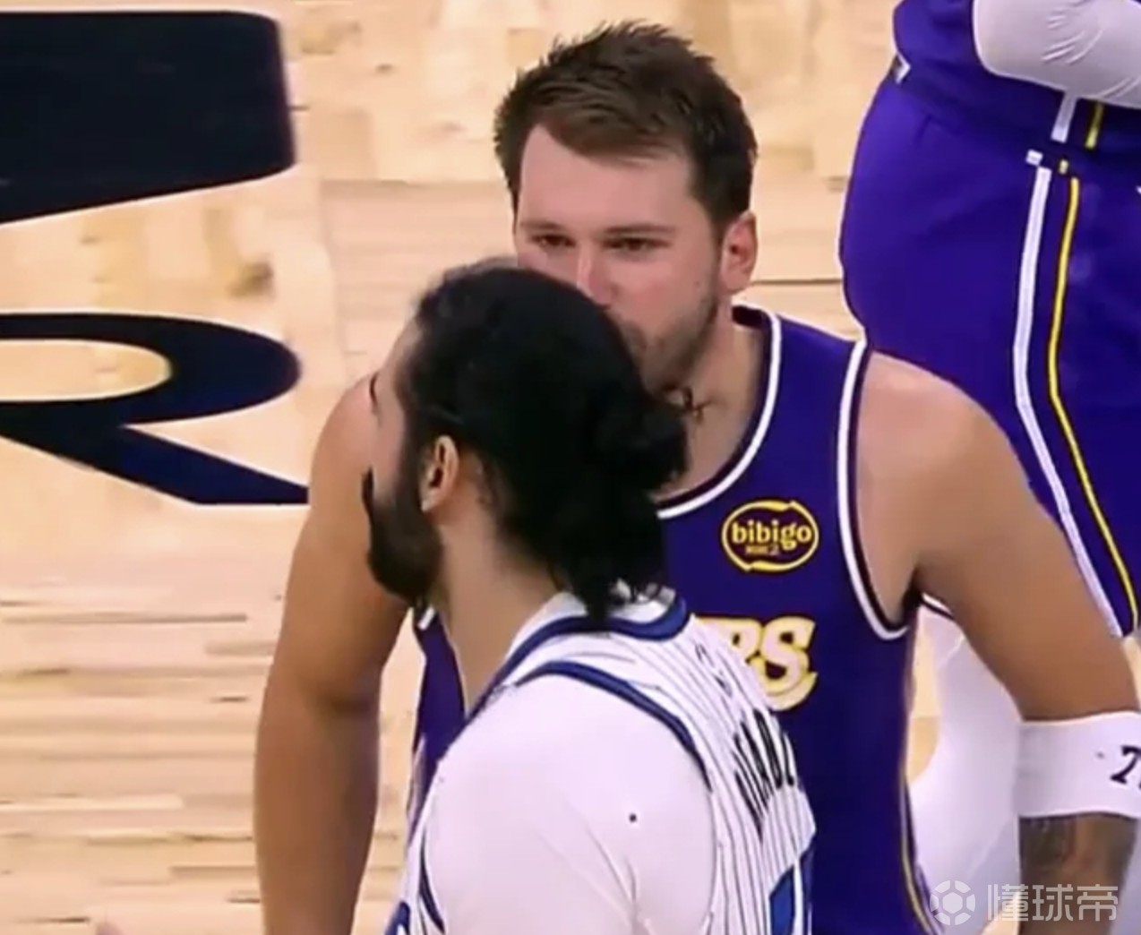 东契奇：比塔泽用塞尔维亚语告诉我“他要搞我全家”