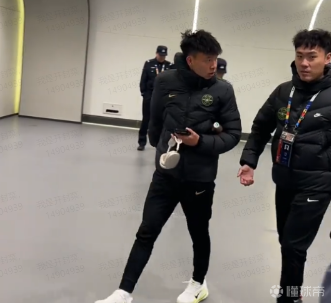 王勤伯评王钰栋：球员要学会面对媒体；新闻官的指点相当重要