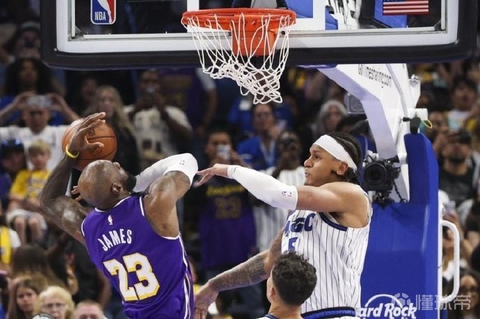 湖人魔术裁判报告：班凯罗封盖詹姆斯先接触球并未打手