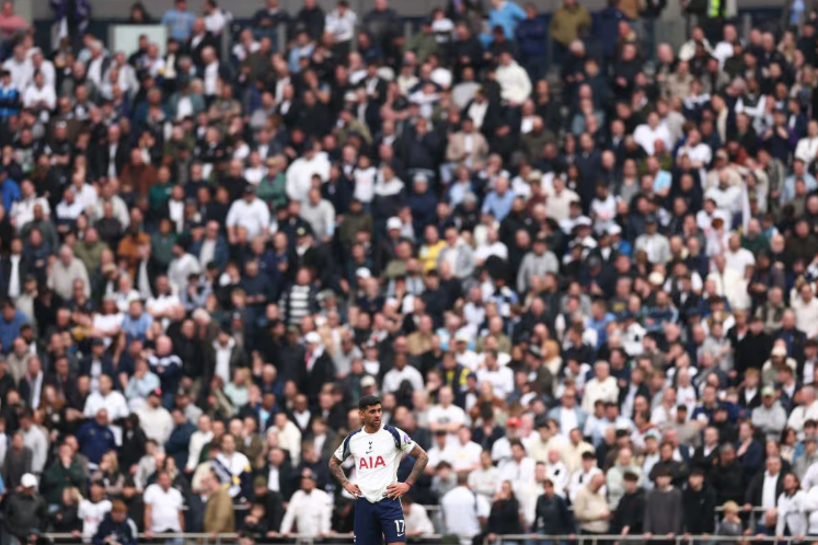 托特纳姆热刺的至暗时刻，球队的保级之路迷雾重重