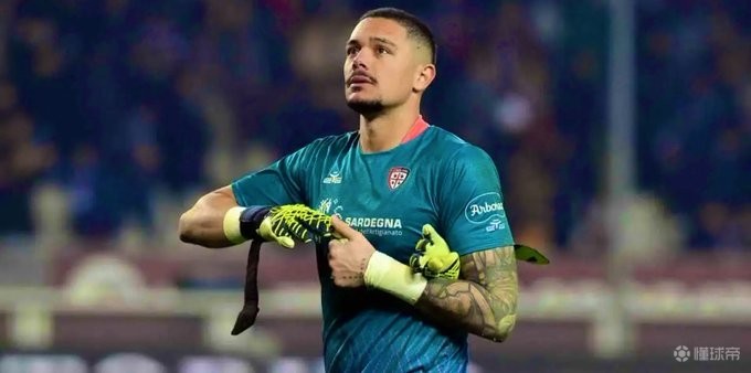 斯基拉：维拉、热刺的球探现场考察了卡利亚里门将卡普里莱