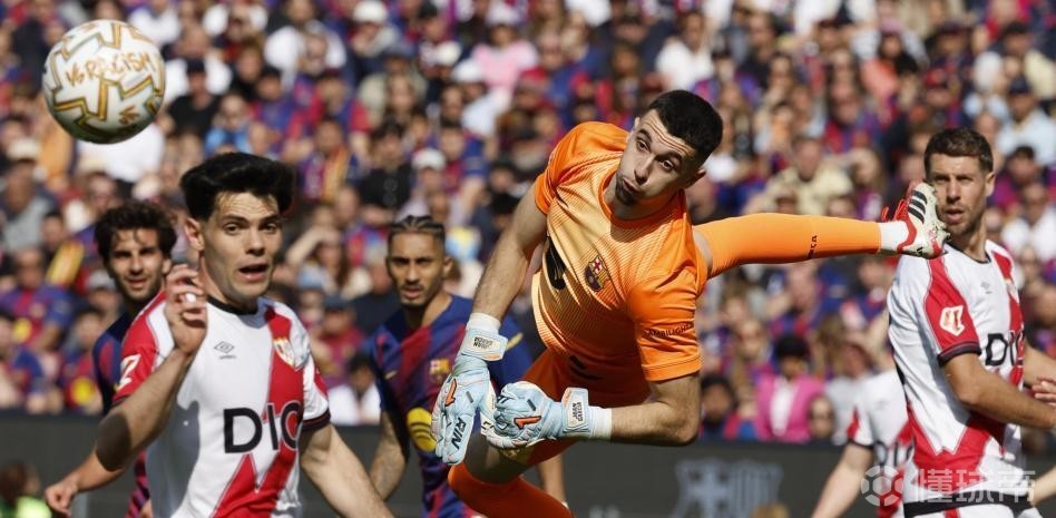 世体：巴萨学会在场面不佳的比赛中拿分，展现出冠军球队韧性