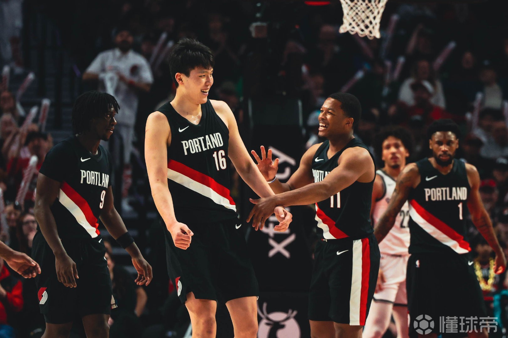 时隔5场再出战，杨瀚森打满最后9分钟，2中2得到4分3篮板