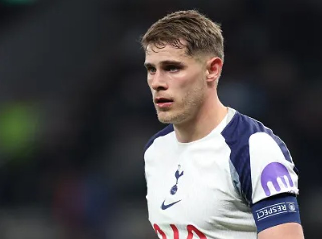 乔-科尔：切尔西应该买范德芬，我感觉他想要离开热刺