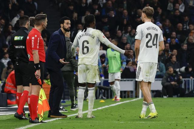 离谱！皇马队医坑完姆巴佩坑卡马文加，前员工曝其用ChatGPT开药