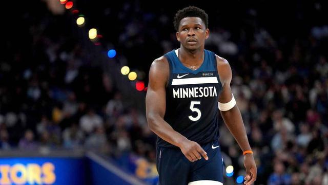 狼王回归！爱德华兹膝伤无碍，森林狼头号杀器复出倒计时