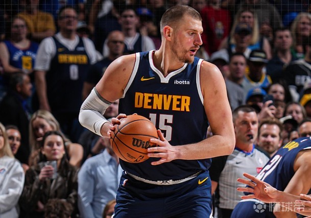 无敌大三元，约基奇砍23分21板19助&背靠背合计46分38板36助