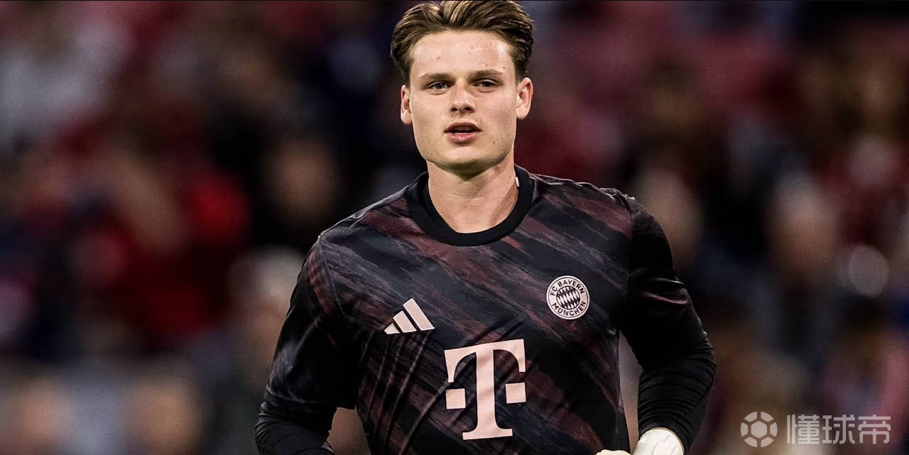 首秀还得等！官方：乌尔比希因右膝关节囊受伤退出德国队名单