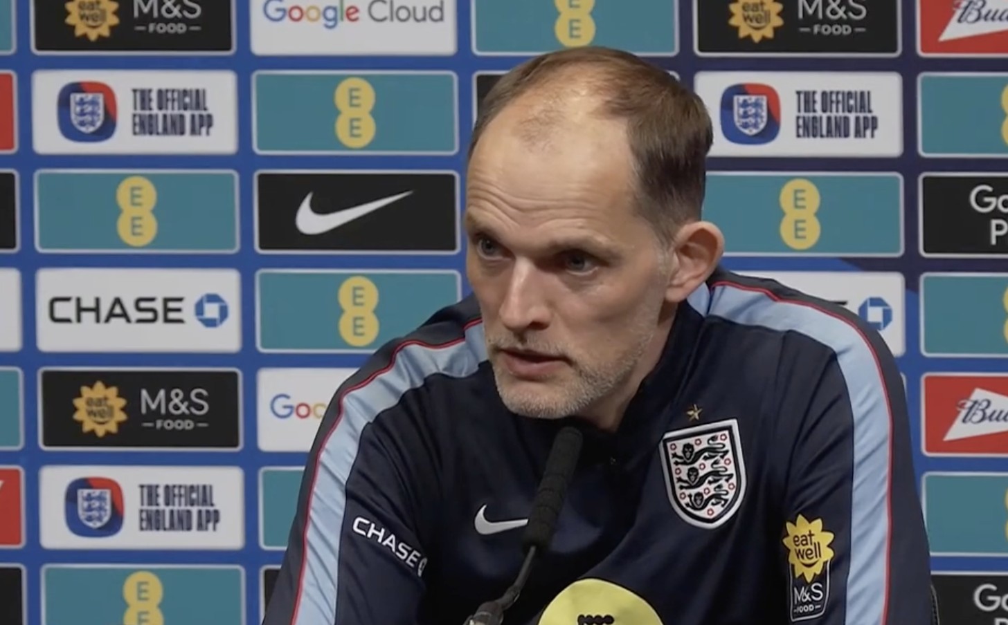 图赫尔：贝尔萨的球队标准得像教材；福登或帕尔默？很难取舍