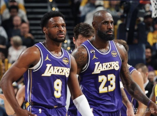 里夫斯谈布朗尼：一直在进步且非常努力，从不在乎外界的声音