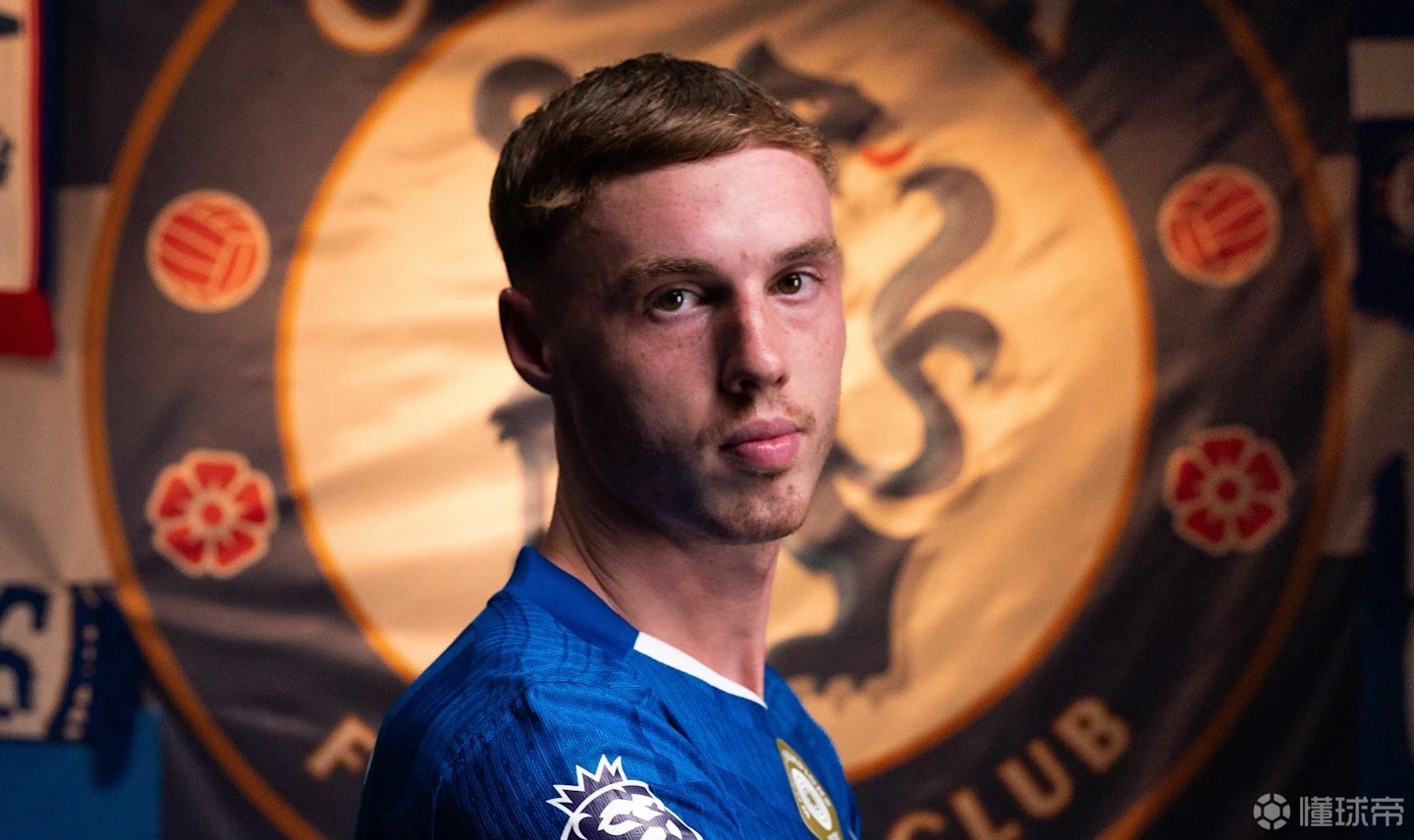 帕尔默：和谁一起吃午饭？托辛；出征客场坐谁旁边？还是托辛