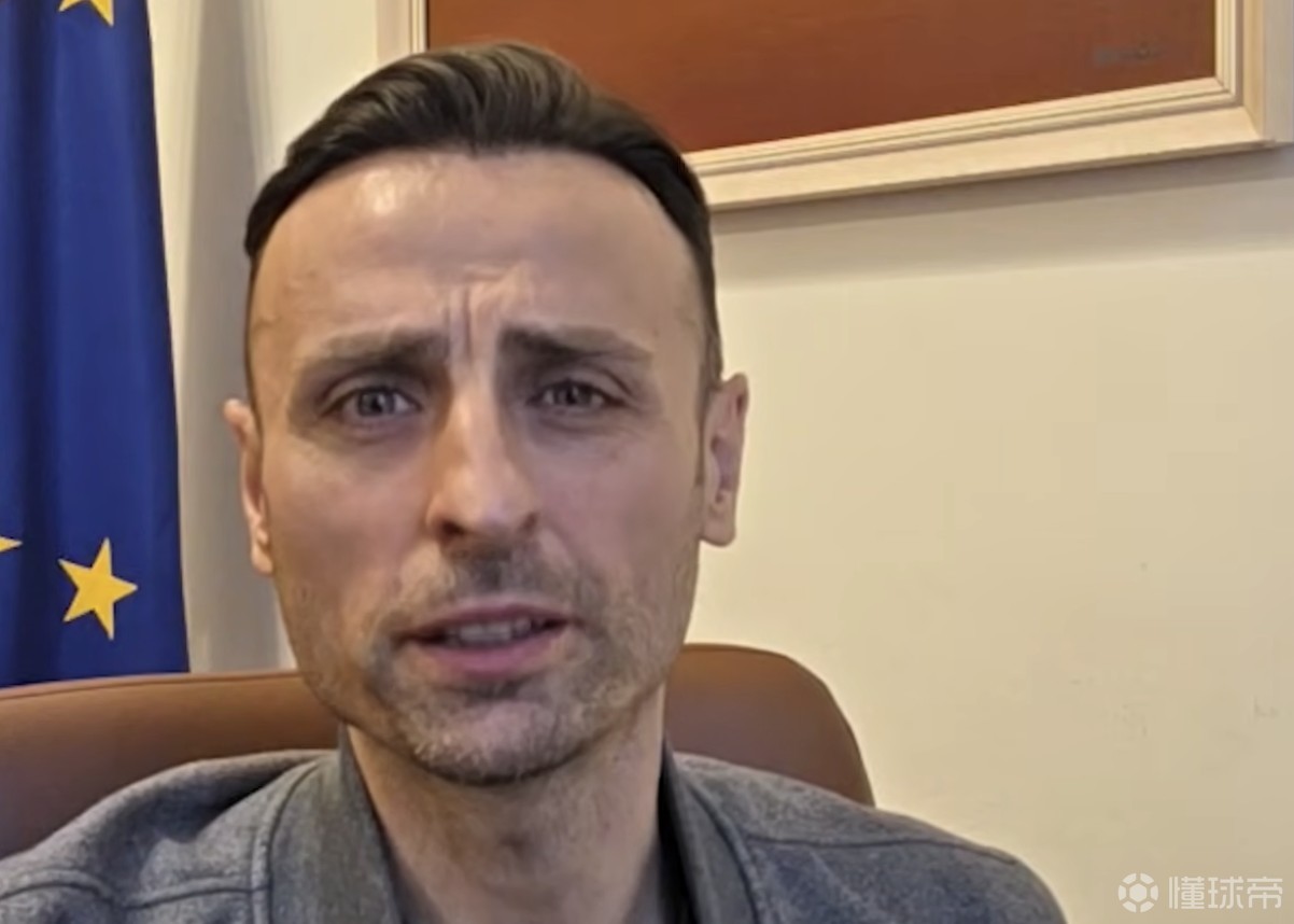 贝巴：B费的视野和阅读比赛能力顶呱呱，前锋最想有这种队友