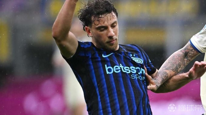 斯基拉：罗马询问奥古斯托的情况，球员续约尚未达成完全一致