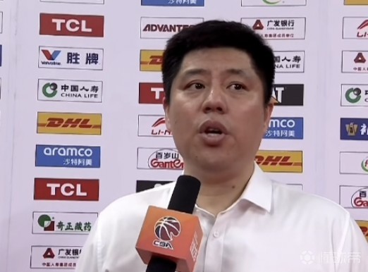 潘江：胜利源于态度和专注度，刘传兴颈椎受伤已经去医院检查