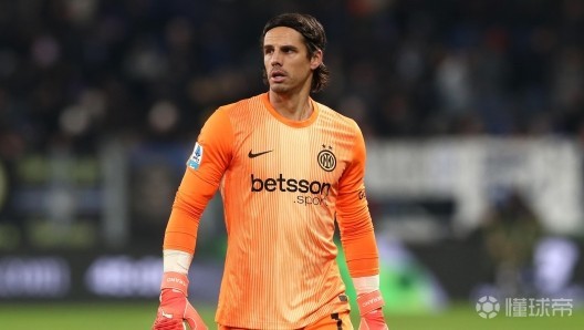 米体：国米下赛季想留索默担任二门，球员尚未做出最终选择