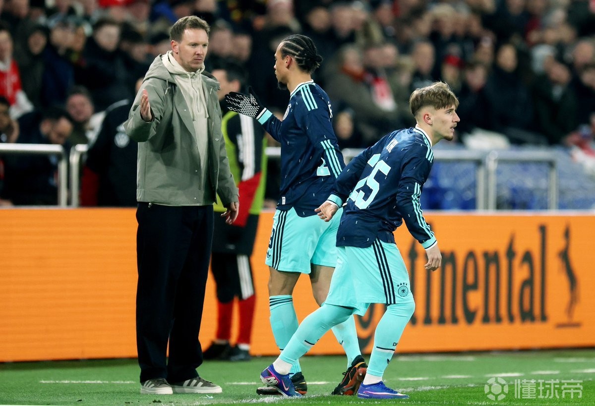 友谊赛替补登场，18岁小将伦纳特-卡尔上演德国国家队首秀