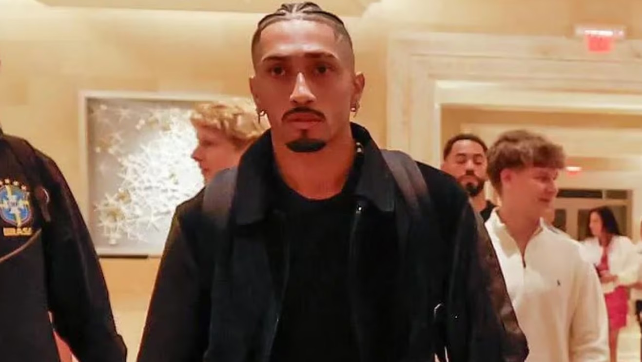 阿斯：巴萨会再诊断拉菲尼亚，目前来看伤缺5周是最乐观情况