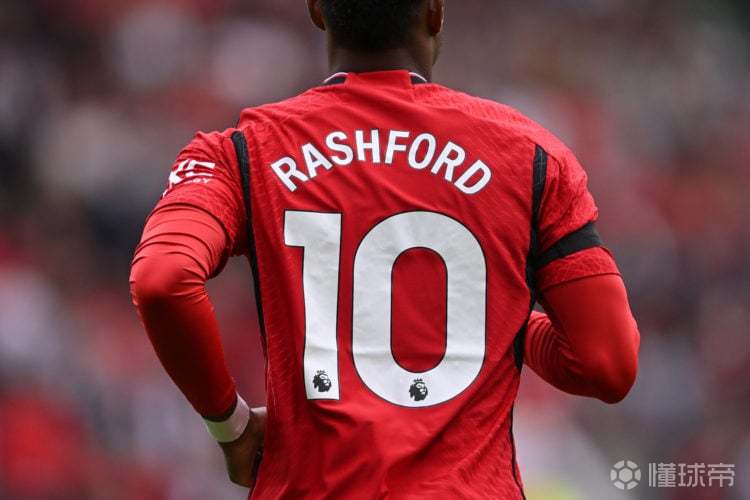 哈格里夫斯：拉什福德在巴萨表现出色，但仍希望他为曼联效力