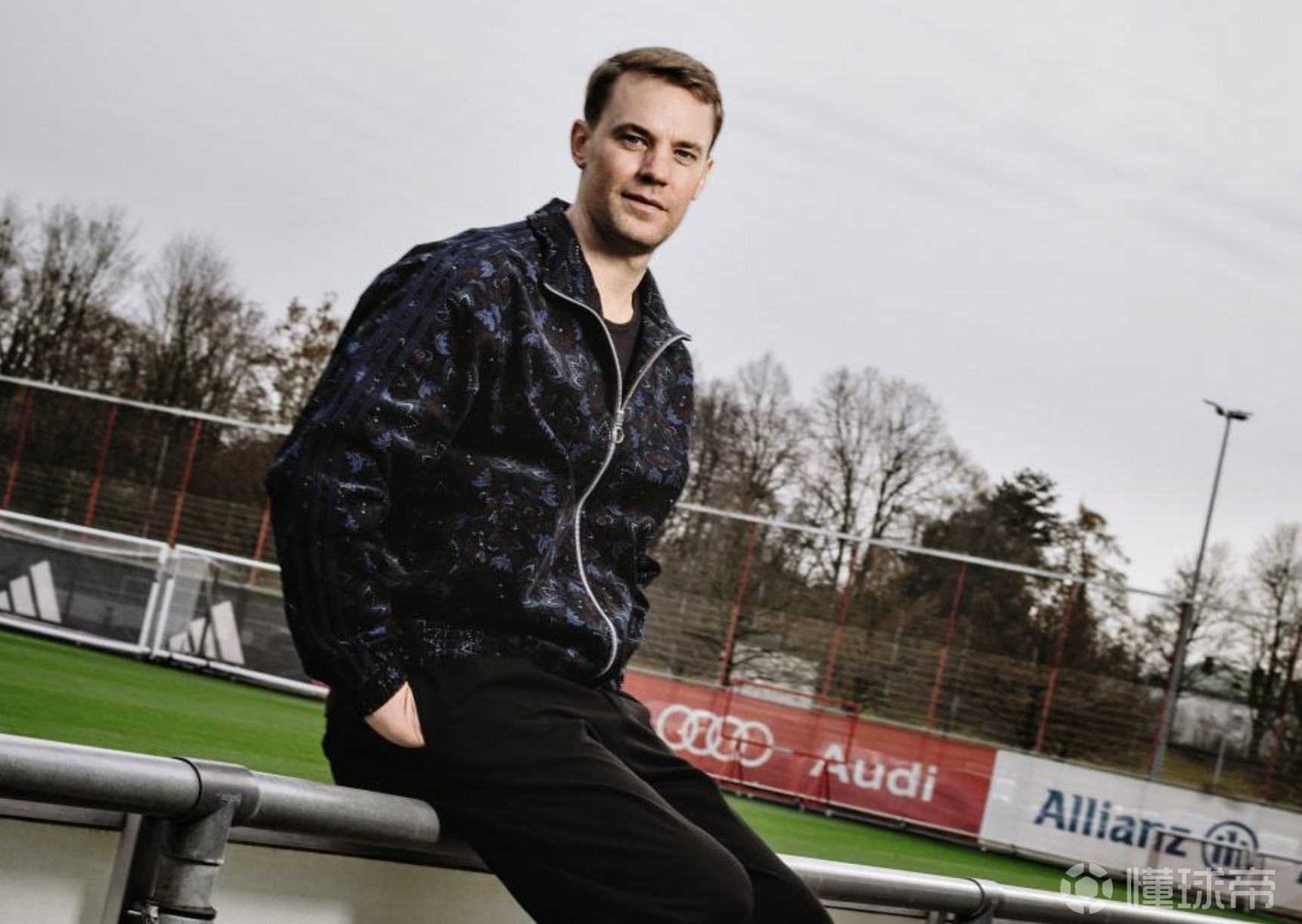 诺伊尔：门将位置还没有被完全开发；我踢球像哈维-马丁内斯