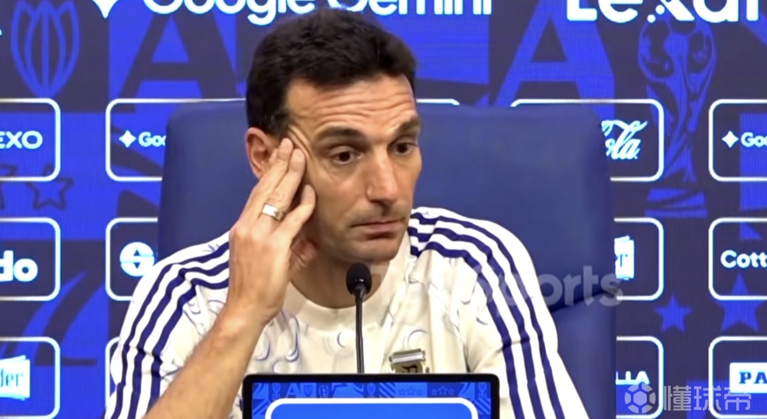 斯卡洛尼：比赛踢成这样不是因为怕受伤；梅西的替补在计划中