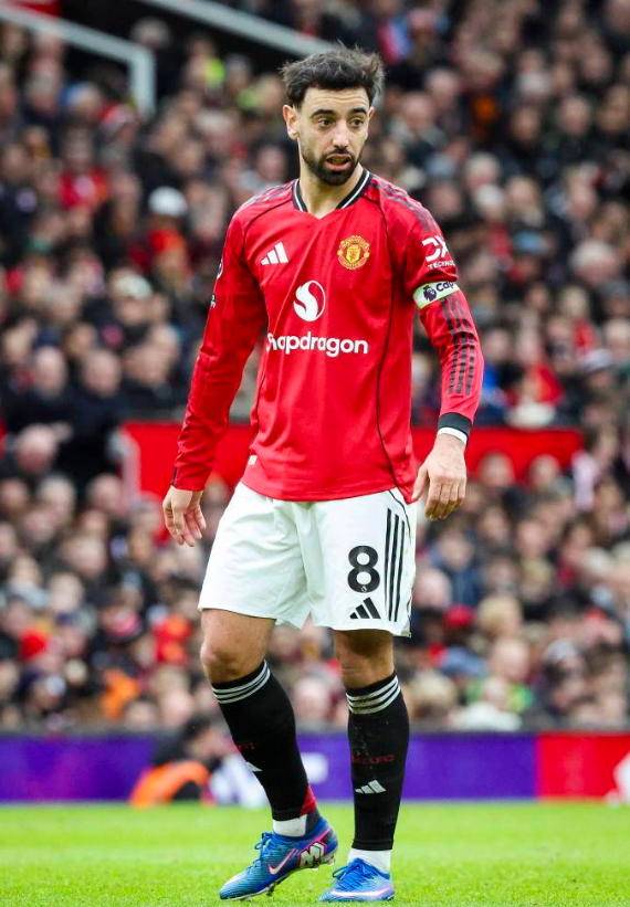 曼联三月最佳出炉：B费破纪录加冕，队长表现没得说