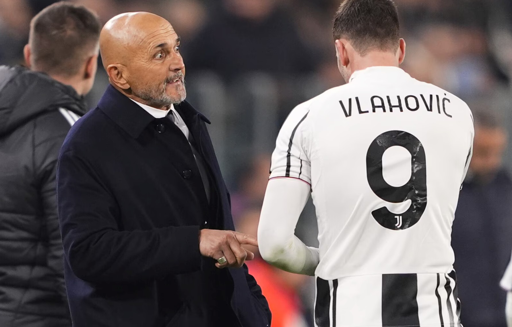 斯基拉：尤文600万欧年薪续约斯帕莱蒂，700万+签字费续约DV9