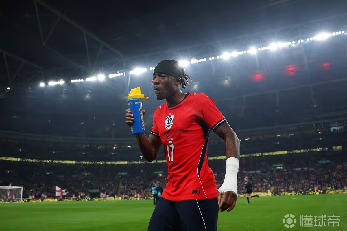 官方：斯通斯、马杜埃凯等共计8名球员退出本期英格兰队集训