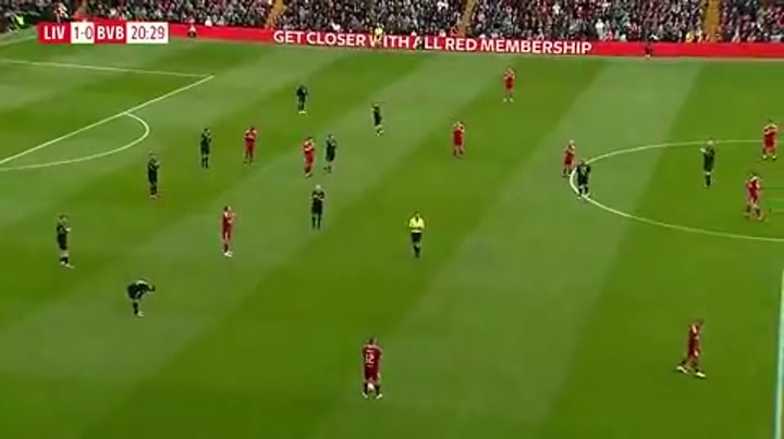 20号永存！利物浦传奇赛第20分钟暂停全场致敬若塔！