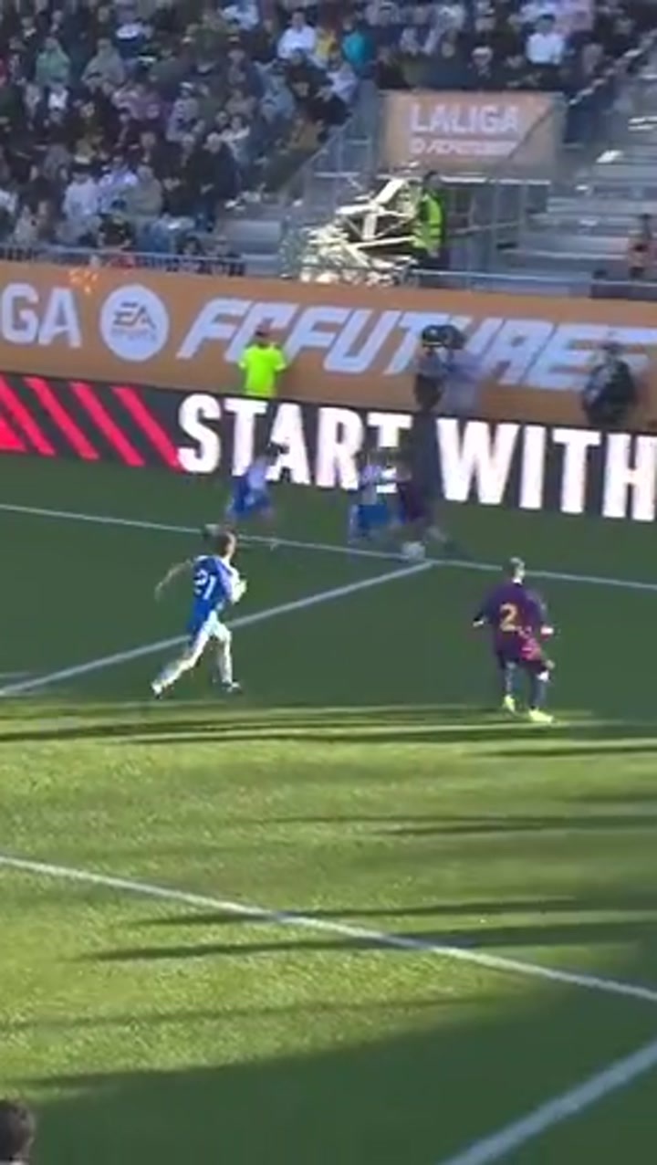 拉玛西亚这个8号小球员不简单