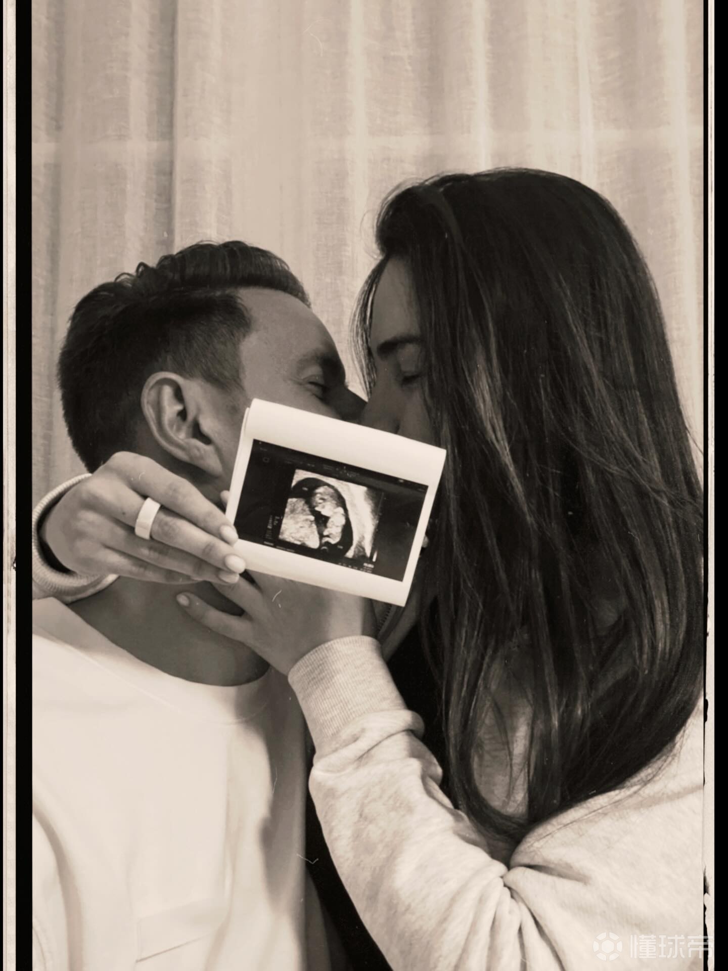 恭喜，特尔施特根社媒宣布女友怀孕