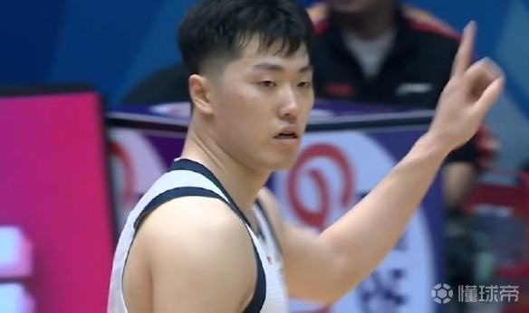 躺赢？张皓嘉出场37分44秒，5中1仅得到2分&正负值+49最高