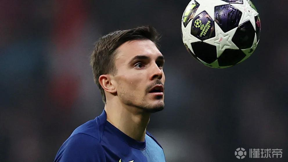 图片报：帕利尼亚、萨拉戈萨买断存变数，赛季结束或回归拜仁