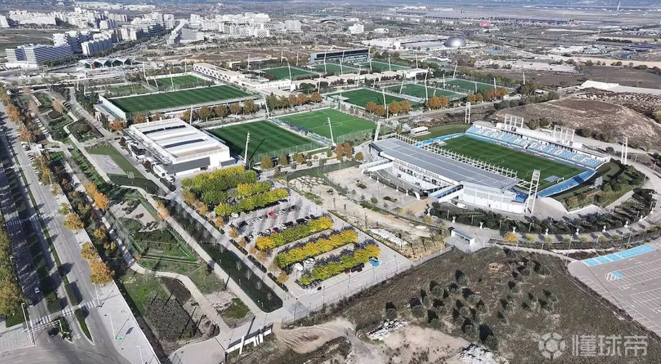 阿斯：专业足球观察站认为皇马长期运营管理足坛第1，巴萨21