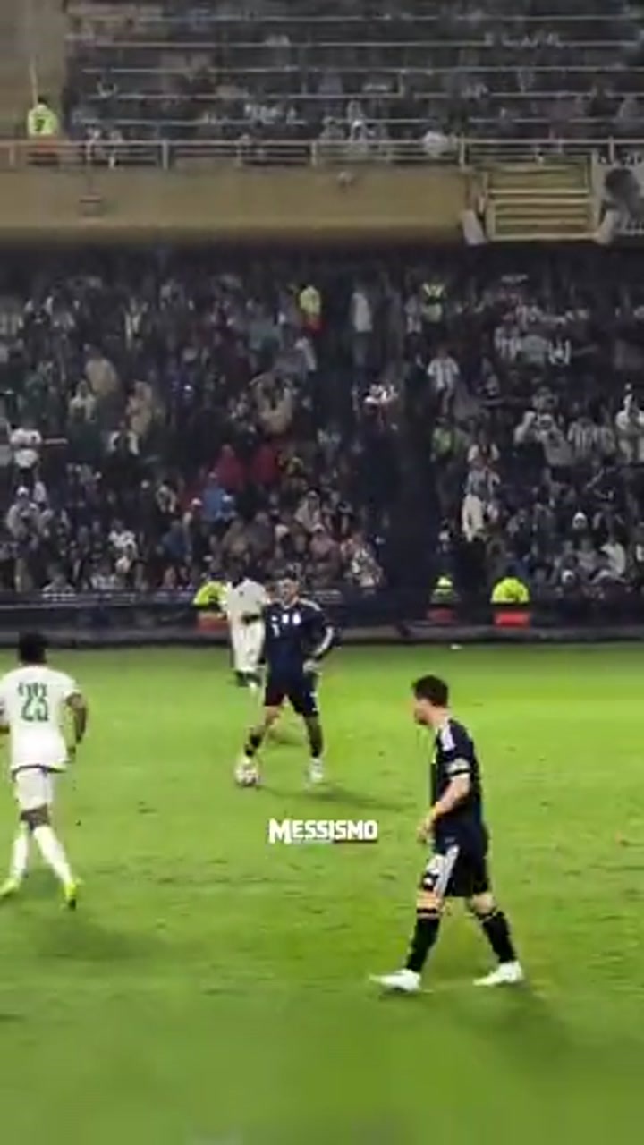 即使身体已过巅峰，但梅西依然能靠脑子踢球