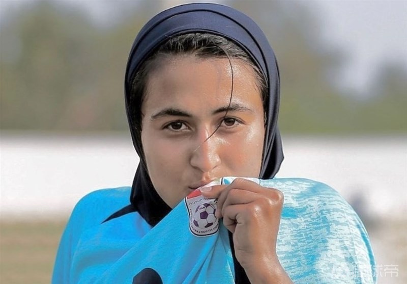 伊朗女足球员：澳方承诺给我们房子、车子和永居权，来说服我们留下