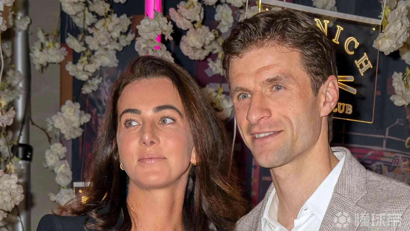 穆勒谈和妻子异地：有时确实会感到孤独，但我知道这只是暂时的