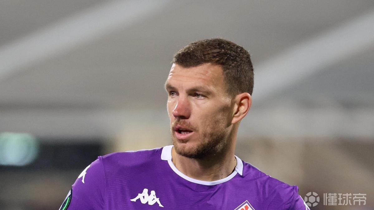 哲科：迪马尔科庆祝踢波黑很正常，不过社媒时代应该更聪明点