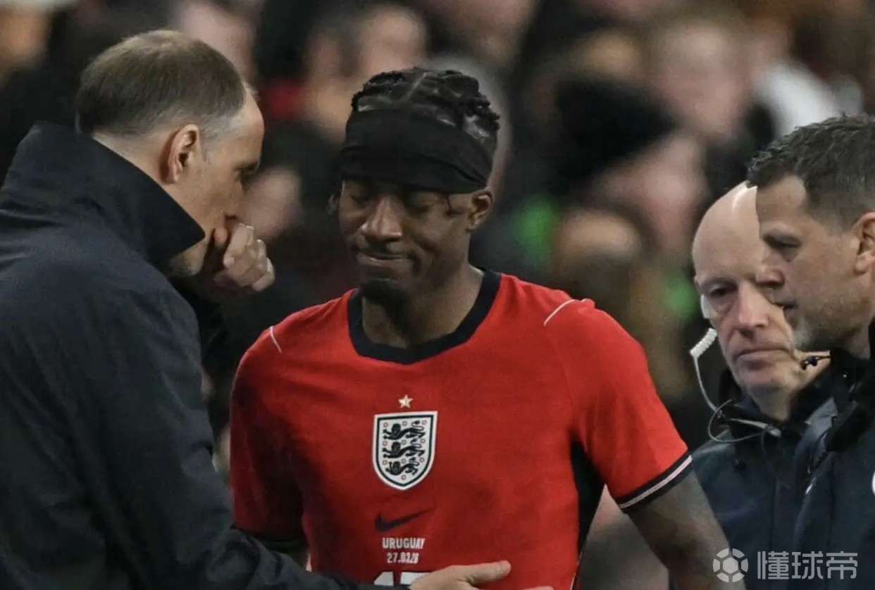 TA：因膝盖受伤，马杜埃凯能否出战对阵葡体的首场比赛存疑